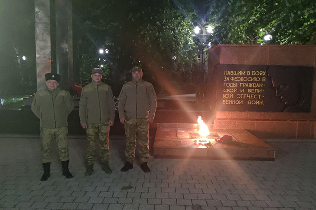 В преддверии Дня Победы казаки-черноморцы ХКО «Витязь» заступили на охрану памятных мест
