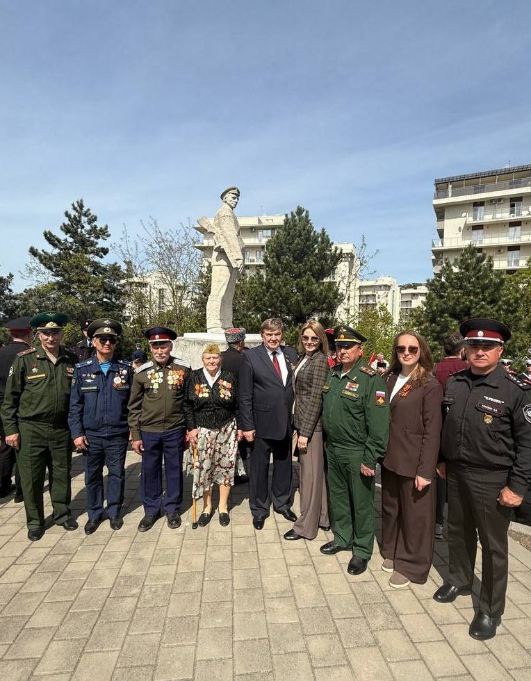 В Анапе казаки-черноморцы почтили память десанта под командованием капитана Дмитрия Калинина