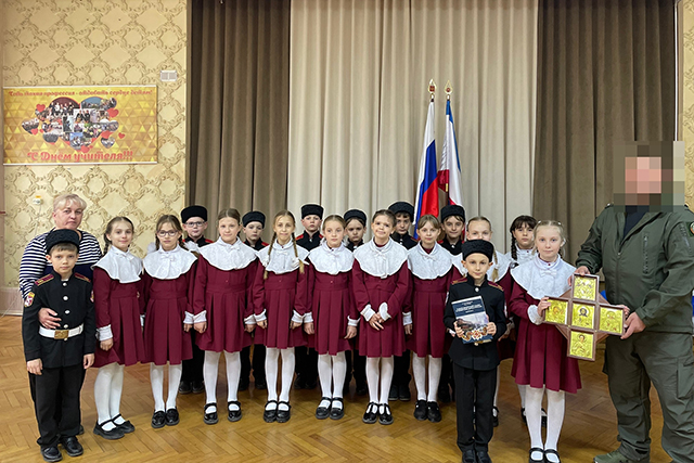 Встреча с героем прошла в казачьем классе школы имени А.П. Шеплякова