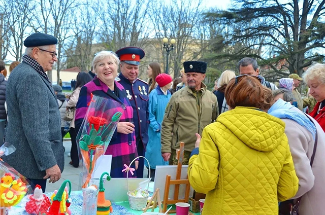 Пасха объединяет: в Севастополе прошла Пасхальная ярмарка
